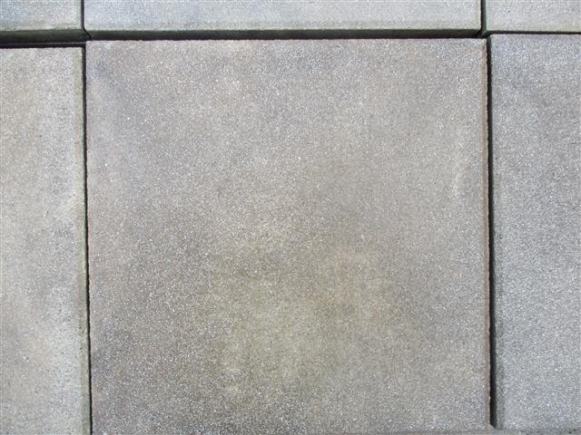 RUSTICA – Terrassenplatten 1B RUSTICA MUSCHELK GEFL 40/40/4 CM – MUSCHELKALK – Hauptansicht