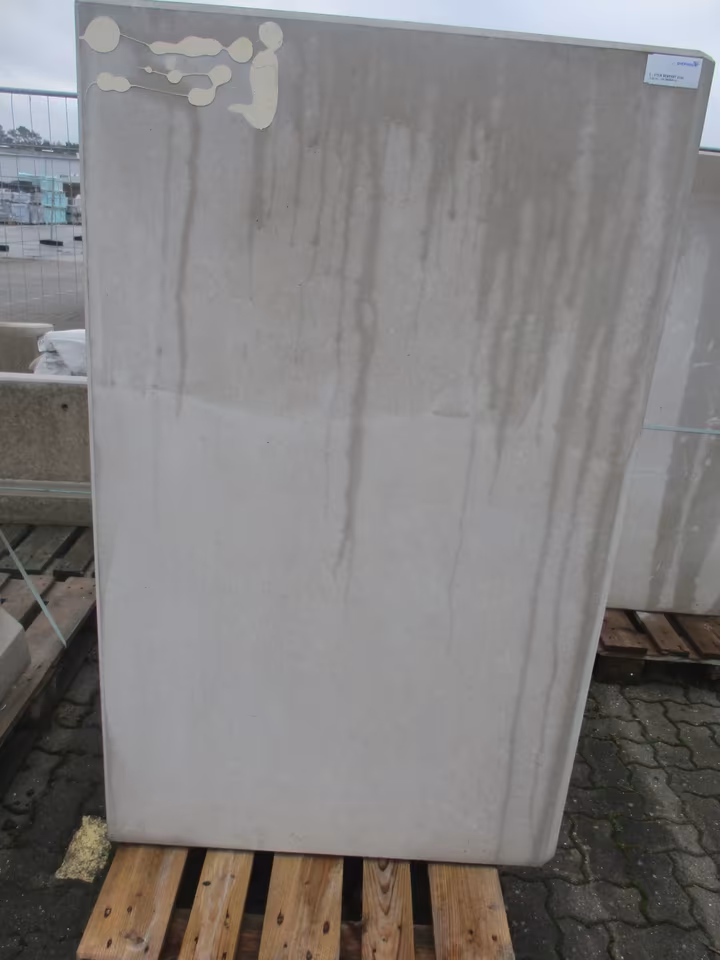 L-STEIN ECKE BEWEHRT 12 cm – L-Steine 1B- L-STEIN-ECKE BEW 90 155/100/12 ZWEI. – 155 x 100 x 12 cm – Sichtbeton – Hauptansicht