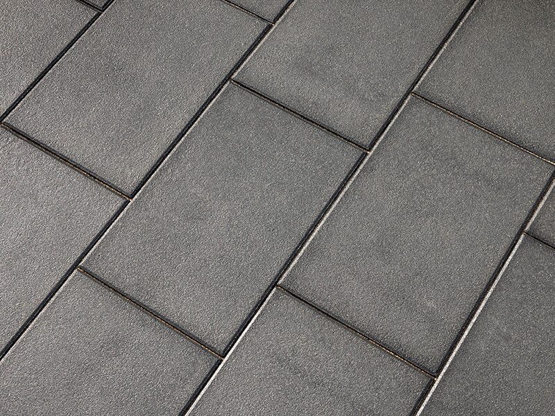 RUSTICA – Terrassenplatten 1B RUSTICA SCHWARZ-BASALT 60/40/4 CM – SCHWARZ-BASALT – 60 x 40 x 4 cm – Seitenansicht
