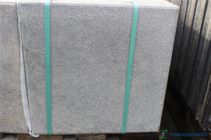 RUSTICA – Terrassenplatten 1B RUSTICA MUSCHELK GEFL 40/40/4 CM – MUSCHELKALK – Hauptansicht