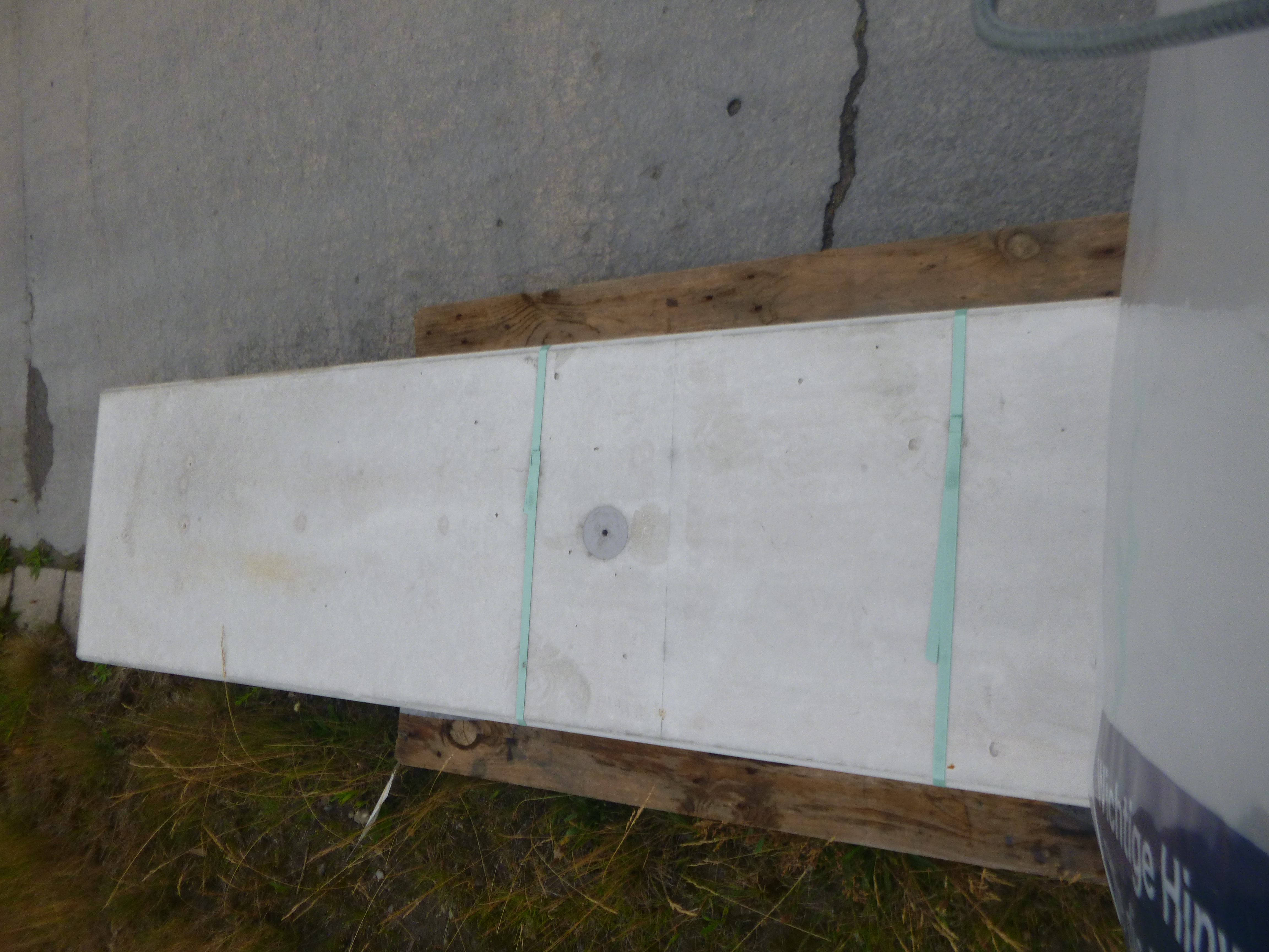 L-STEINE BEWEHRT – L-Steine 1B L-STEIN BEWEHRT GRAU 180/50/100/12 CM – GRAU – 180 x 50 x 100 x 12 cm – Sichtbeton – Hauptansicht