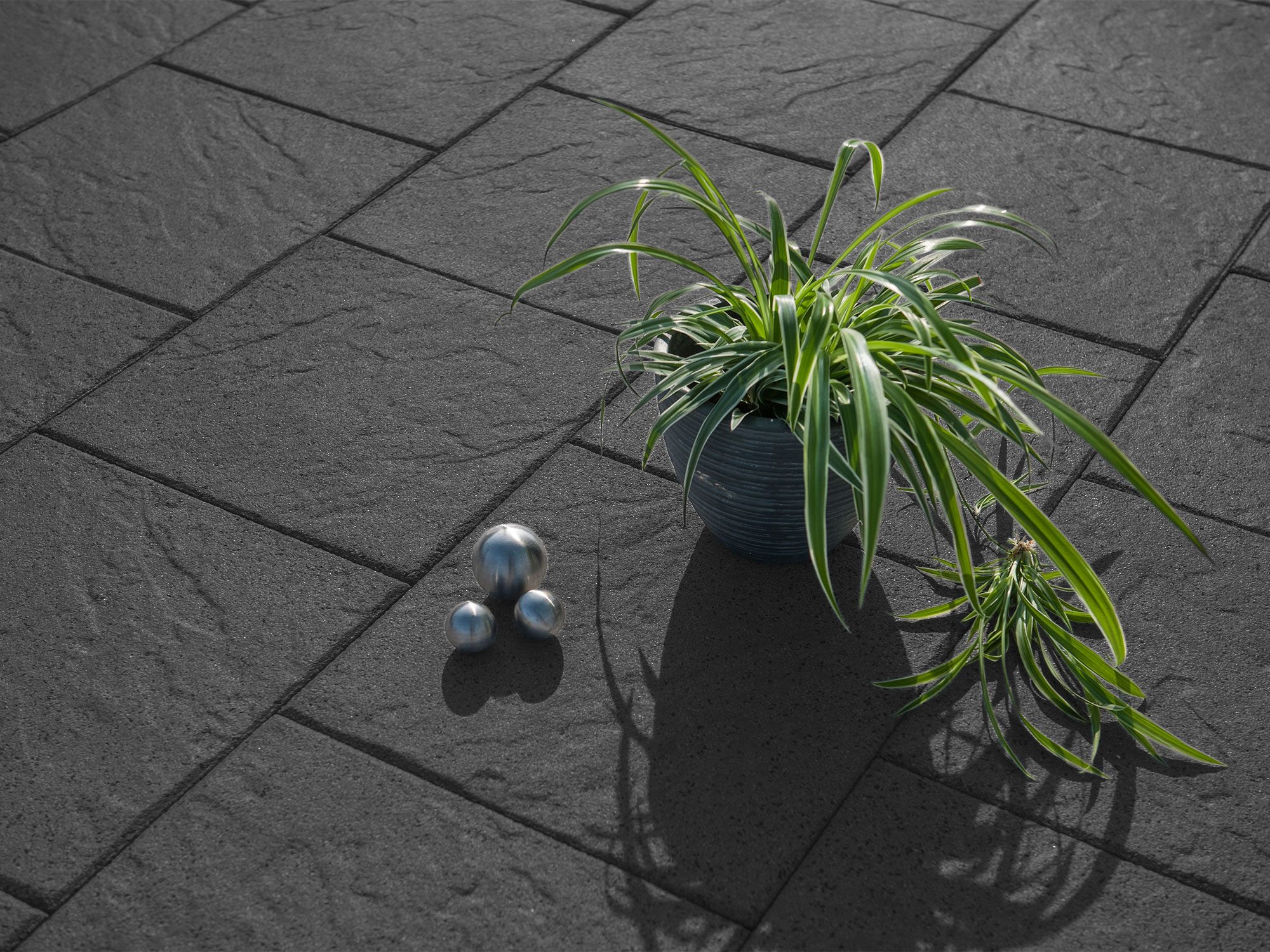 GRANDIA – GRANDIA SCHWARZ-BASALT 40/40/4 CM – SCHWARZ-BASALT – 40 x 40 x 4 cm – Beschichtet – Detailansicht