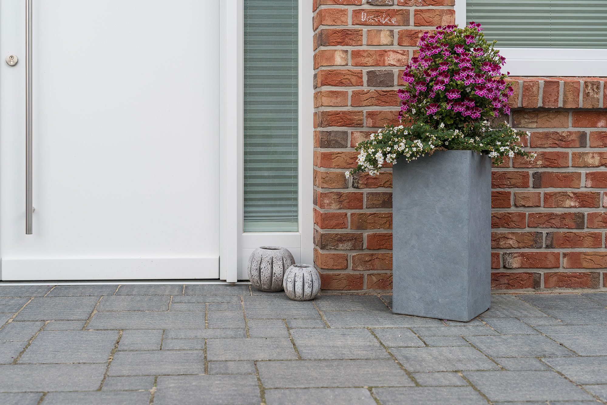 ANTIK PFLASTER – ANTIK GEK BASALT 14/14/7 CM – BASALT – 14 x 14 x 7 cm – Antik – Detailansicht