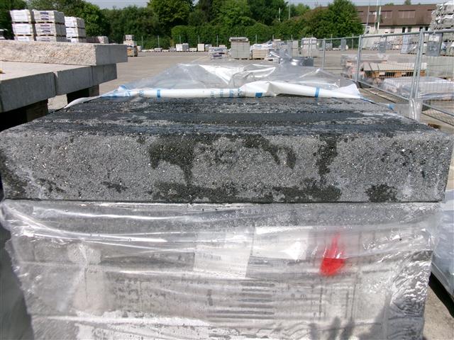 Palisaden 1B ROH NOMOS PALISADE BASALT 90/20/8 – BASALT – Detailansicht