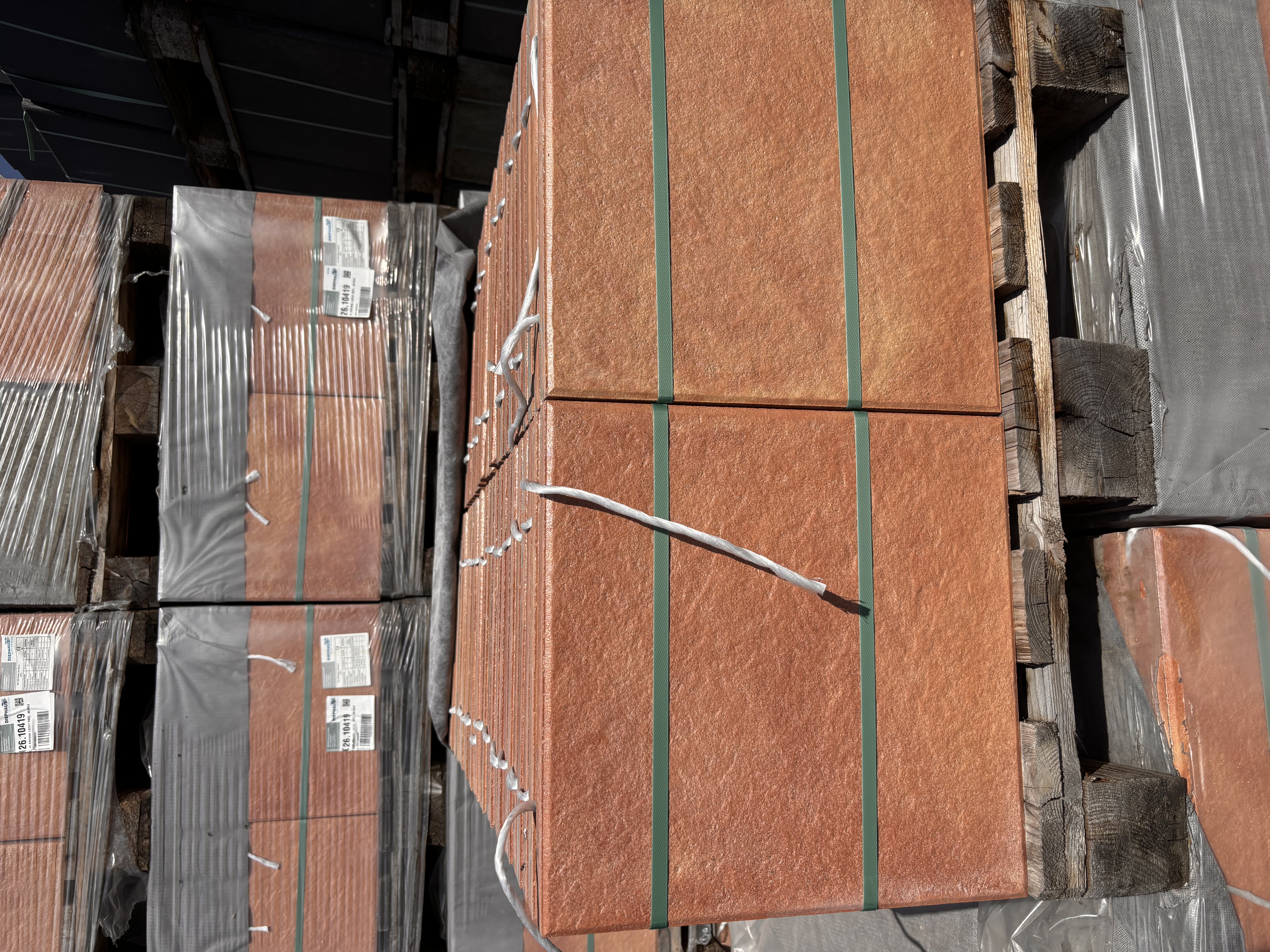 ANCONA – Terrassenplatten 1C ANCONA LACHS GEFL. 40/40/4 – LACHS – 40 x 40 x 4 cm – Detailansicht