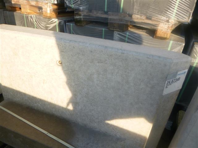 L-STEIN ECKE BEWEHRT 12 cm – L-Steine 1B L-STEIN-ECKE BEW. 90° 55/100 LINKS – GRAU – 55 x 100 cm – Sichtbeton – Detailansicht