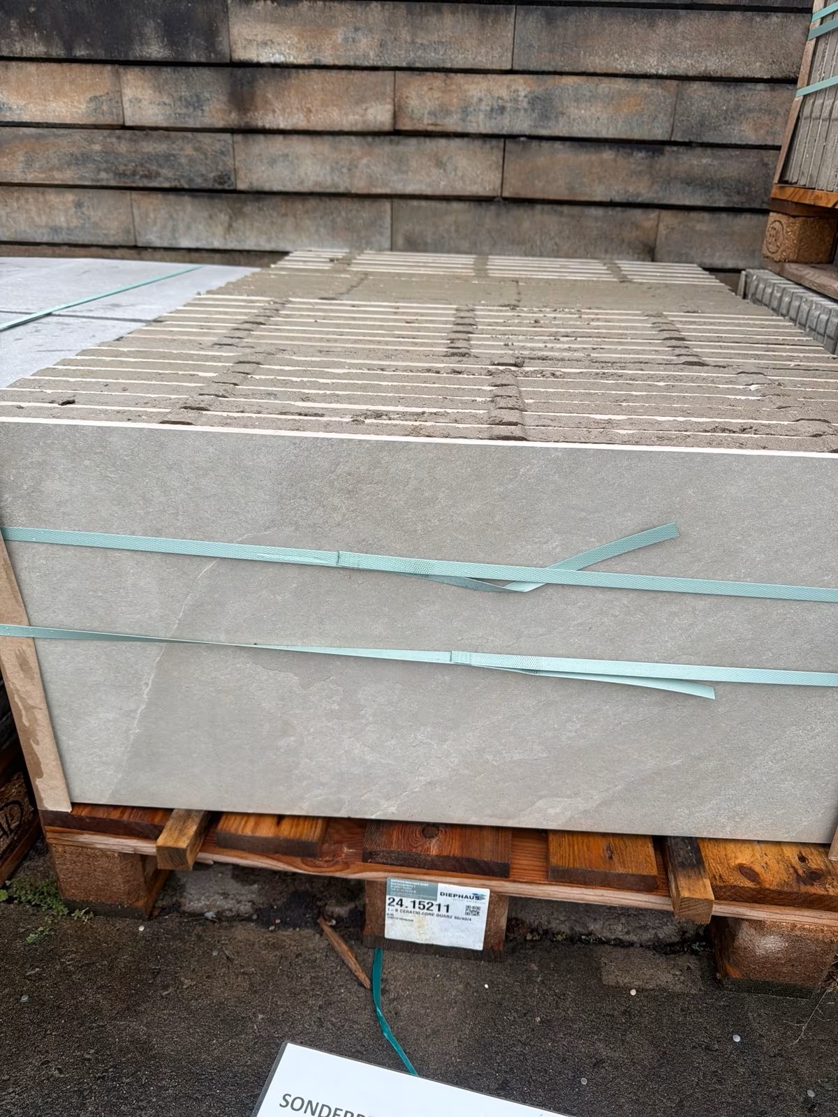 CERAMIA® CORE – Terrassenplatten 1-B CERATIO CORE QUARZ 80/40/4 cm – QUARZ – 80 x 40 x 4 cm – Keramik – Hauptansicht