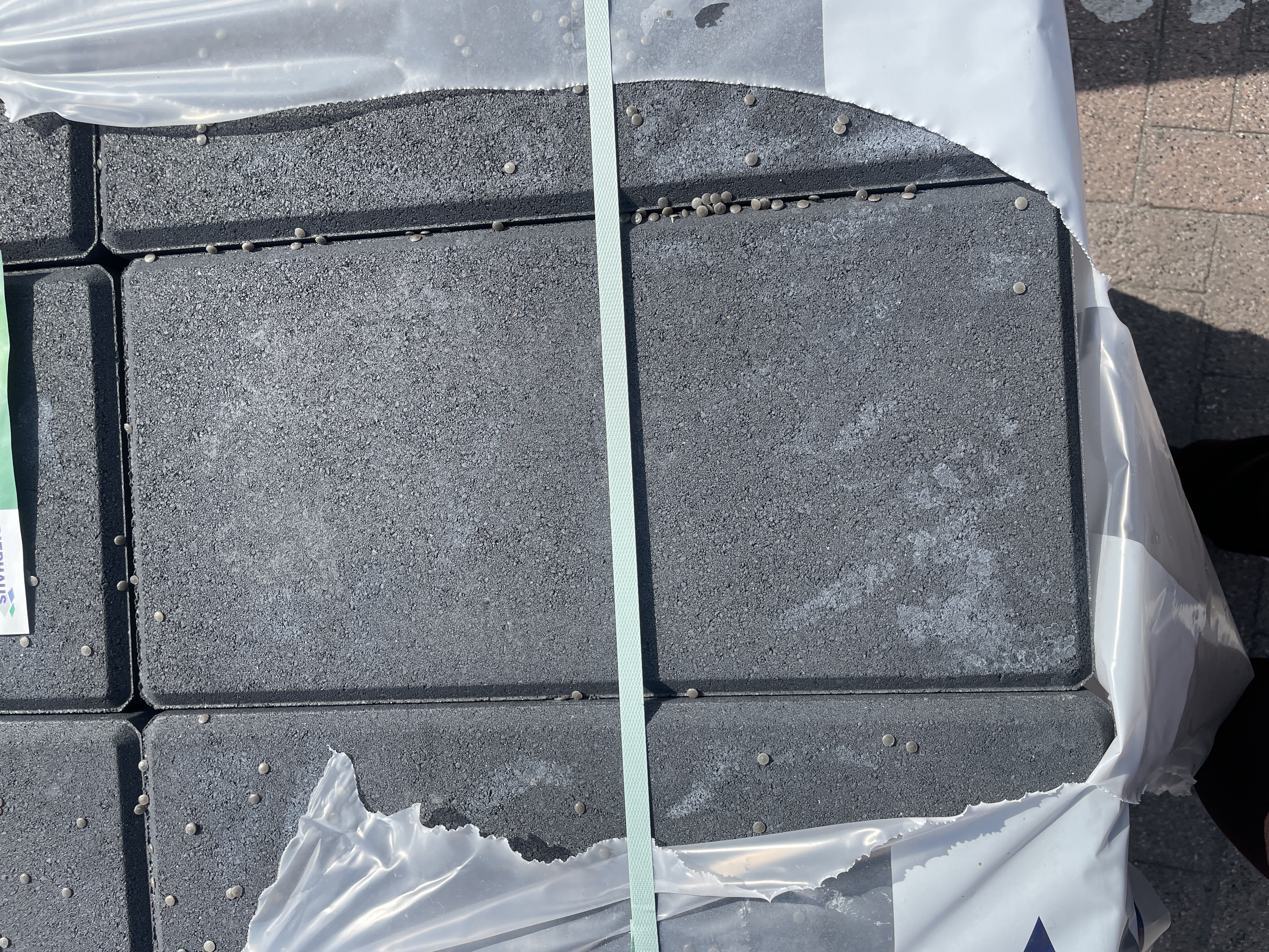 FUGANO® – Mauersteine 1B FUGANO ABDECKPLATTE BASALT 50/25/8,5 – 50 X 25 X 8,5 CM – Seitenansicht
