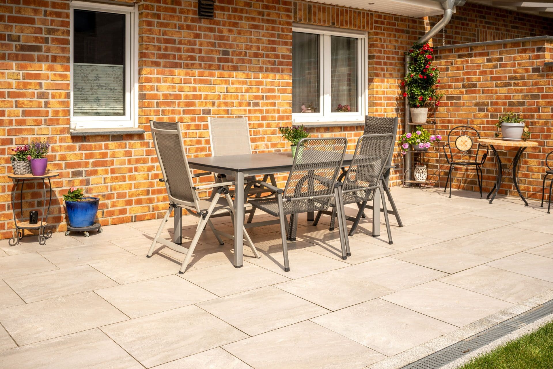 CERATIO® – CERATIO PERLMUTT 60/60/4 CM – PERLMUTT – Keramik – Detailansicht