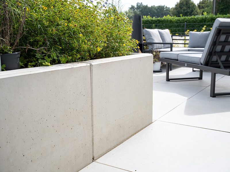 L-STEINE BEW. 8 cm 100 cm Bl. – L-STEIN BEWEHRT GRAU 105/100/60/8 CM – GRAU – 105 x 100 x 60 x 8 cm – Sichtbeton – Seitenansicht