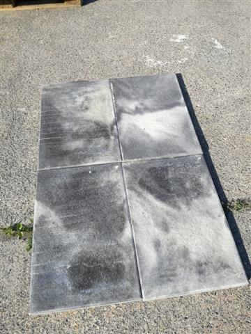 Terrassenplatten 1C ANCONA WEIß-SCHWARZ GEFL. 60/40/4 CM – WEISS-SCHWARZ – Detailansicht