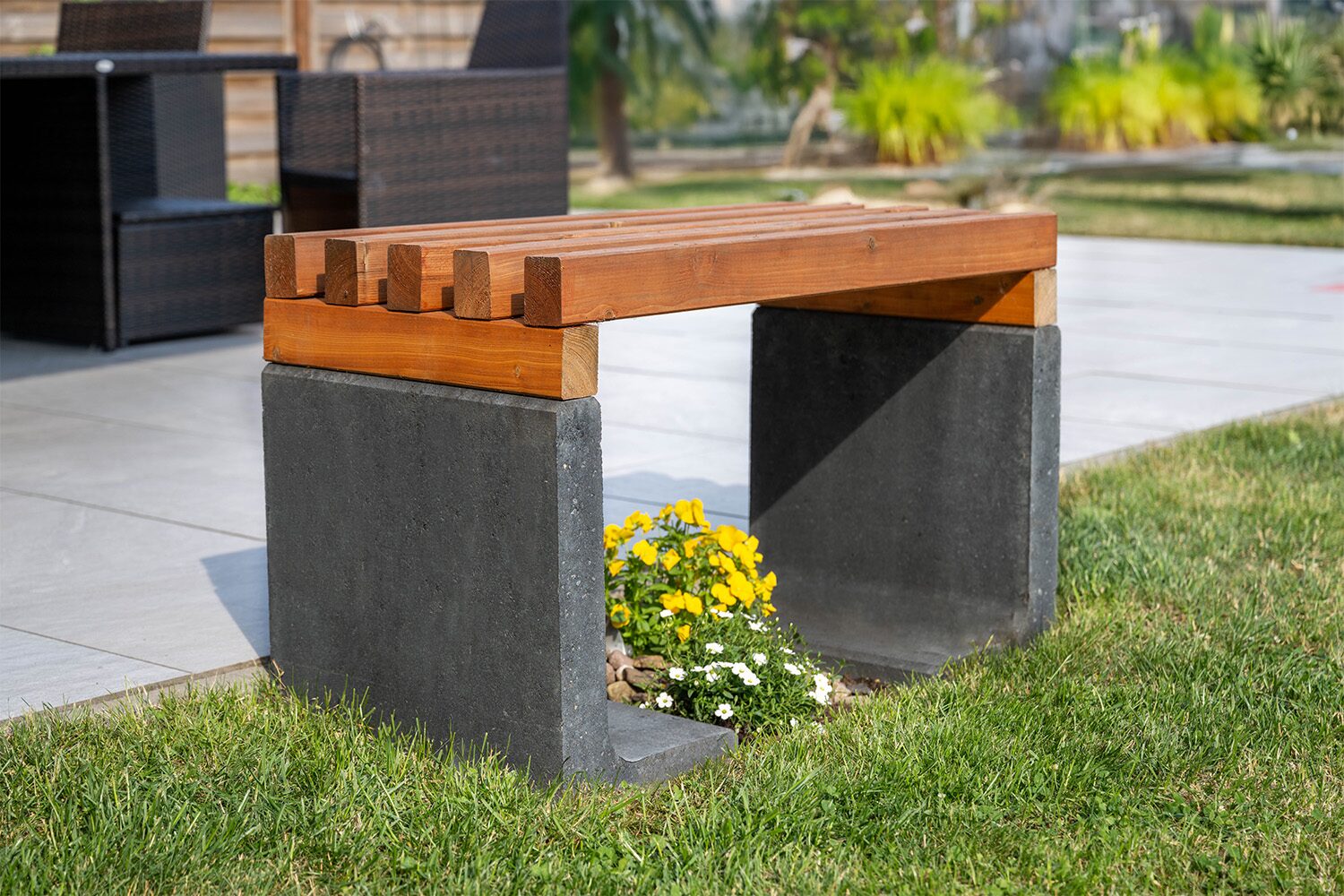 L-STEINE 50 cm Baulänge – L-STEIN ANTHRAZIT 50/50/30/7 CM – ANTHRAZIT – 50 x 50 x 30 x 7 cm – Unbehandelt – Seitenansicht