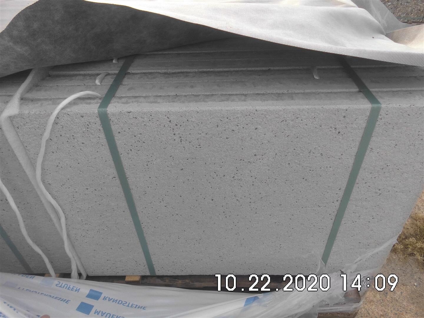 PURA – Terrassenplatten 1B PURA QUARZ 60/40/4 CM – QUARZ – Hauptansicht